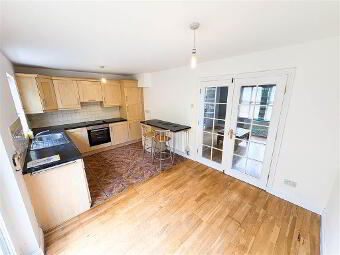 10 Carrickree Mews, Warrenpoint, Newry, BT34 3UG photo 3