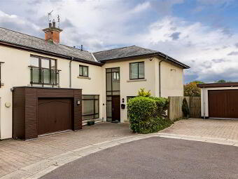 4 Downshire Lane, Bangor, BT20 3TY photo 2