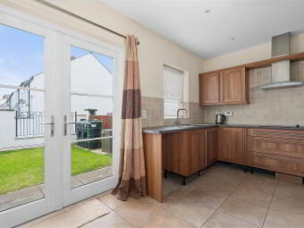 3 Wicket Lane, Saintfield, BT24 7FJ photo 3