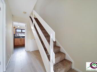 8 Rosemount Gardens, Derry, BT48 0HW photo 3
