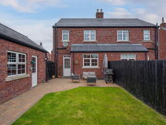 4 Breton Way, Lisburn, BT28 3ZF photo 4