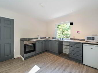 Glen Lane House, 3 Glen Road, Cultra, Holywood, BT18 0HB photo 3