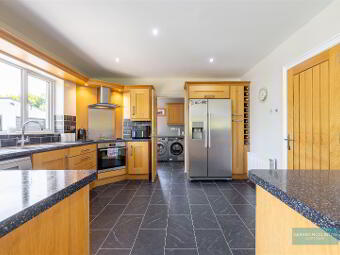 11a Chapel Road, Glenavy, Crumlin, BT29 4LY photo 3