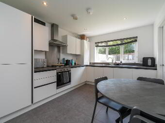 10 Park Avenue Heights, Belfast, BT4 1SH photo 3
