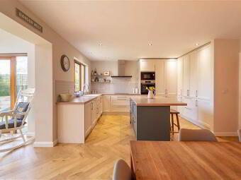 7b Bryansburn Gardens, Bangor, BT20 3SF photo 3