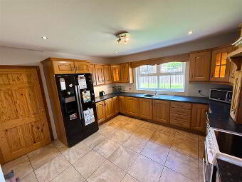 27 Carn Valley, Rathfriland, Newry, BT34 5LY photo 3