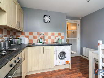 Apt 6, 15 St. Annes Road, Blacks Road, Belfast, BT10 0PQ photo 4