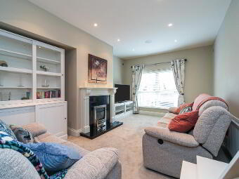 6 Bracken Hill Avenue, Ballymaconaghy Road, Belfast, BT8 6ZS photo 2