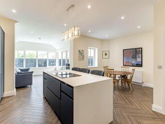 16 Churchview Meadows, Hillsborough, BT26 6TS photo 3