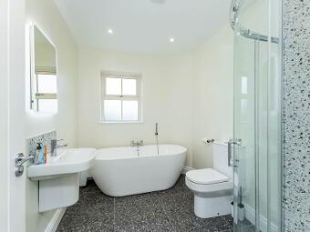 16 Churchview Meadows, Hillsborough, BT26 6TS photo 4