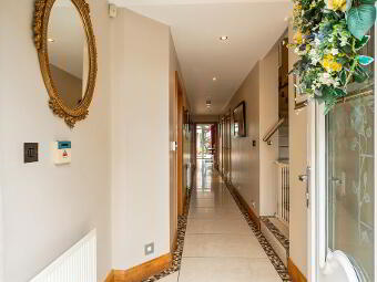 242 Malone Road, Belfast, BT9 5LR photo 2