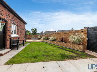 10 Lagmore View Way, Stewartstown Road, Dunmurry, Belfast, BT17 0FP photo 3