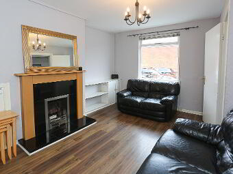 158 Tates Avenue, Belfast, Belfast, BT12 6ND photo 2