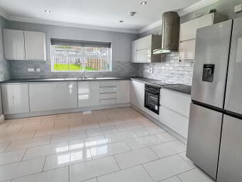 51 Carn Manor, Derry/Londonderry, BT47 5SB photo 2
