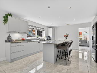 31 Bashford Park Hill, Carrickfergus, BT38 9FG photo 4