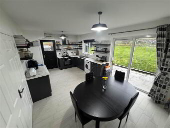 11 Aughan Grove, Poyntzpass, Newry, BT35 6UB photo 3