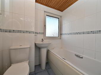 14 Killynether Gardens, Belfast, BT8 7FH photo 3