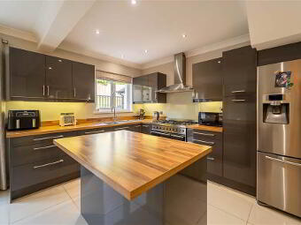 42 Windmill Road, Bangor, BT20 5RA photo 3