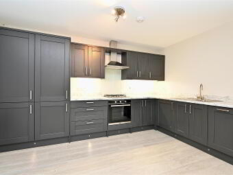Apt 7, 39 Dundela Crescent, Belfast, BT4 3BN photo 3