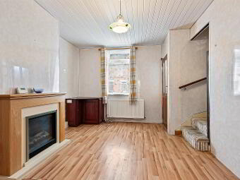 38 St. James's Crescent, Belfast, BT12 6DW photo 3