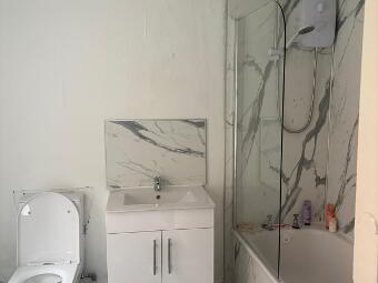 48 University Avenue, Queens, Belfast, BT7 1GY photo 2