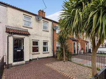 25 Aitnamona Crescent, Monagh Bypass, Belfast, BT11 8PN photo 2