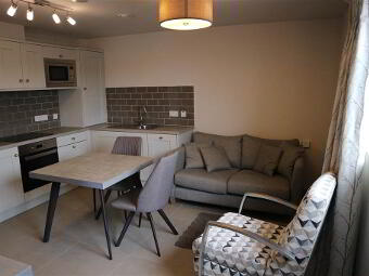 9b Hillview Avenue, Belfast, BT5 6JR photo 2