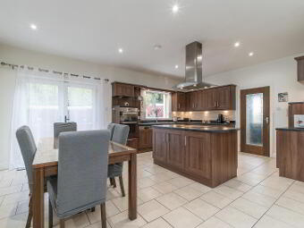 12 Rosetta Road East photo 2