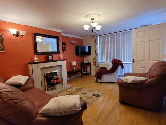 24 Glebetown Drive photo 4