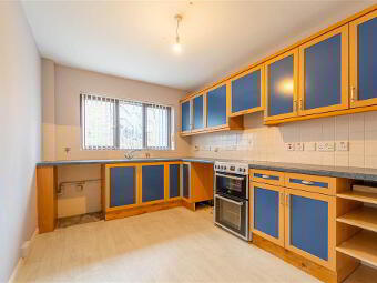 5 Sandringham Court, Bangor, BT20 5JE photo 4