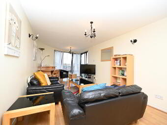 39 St. Georges Harbour, Belfast, BT1 3SG photo 3