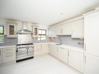 1a Knockvale Park, Belfast, BT5 6HH photo 2