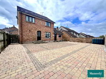 1 Derramore Way, Cookstown, BT80 8TZ photo 2