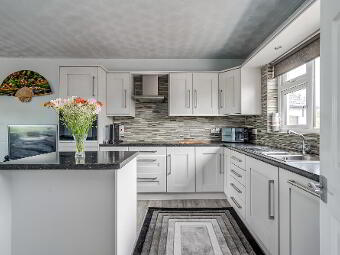 37 Largy Road, Crumlin, BT29 4RN photo 4