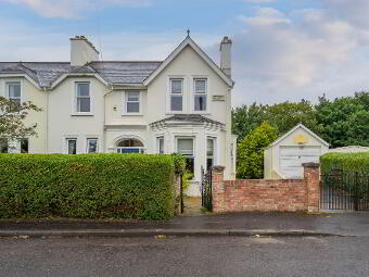 Rosendale, 9 Holland Park, Ballyhackamore, Belfast, BT5 6HB photo 4