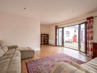 9 Abbey Road, Off Kings Road, Belfast, BT5 7HS photo 4