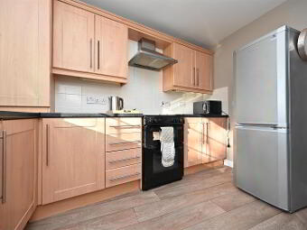 Apartment 2 14 Orby Chase, Belfast, BT5 5HF photo 4