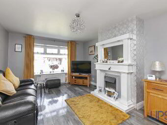 25 Lagmore Downs, Stewartstown Road, Belfast, BT17 0TB photo 4