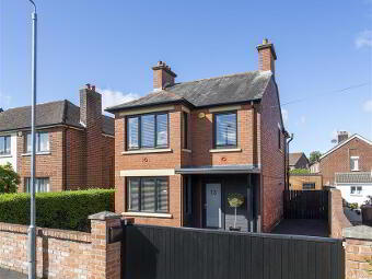 13 Grand Prix Park, Dundonald, Belfast, BT16 2BD photo 2