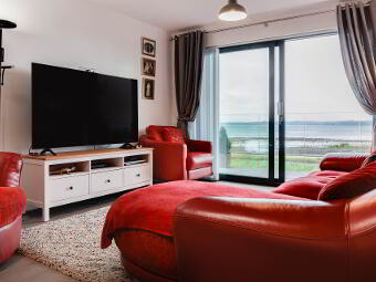 Apt 5, 2 The Tides, Carrickfergus, BT38 8GN photo 4