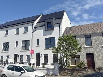 27 Causeway Street, Portrush, BT56 8AB photo 2