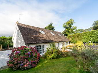 74 Glassdrumman Road, Ballynahinch, BT24 8TW photo 2