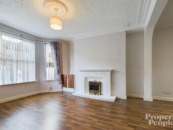 4 Orient Gardens, Belfast, BT14 6LH photo 4