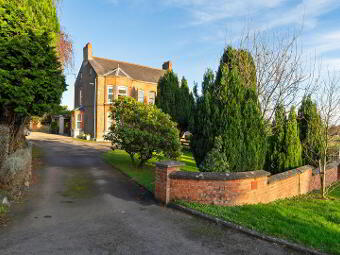 58 Church Road, Ballynahinch, BT24 8LP photo 2