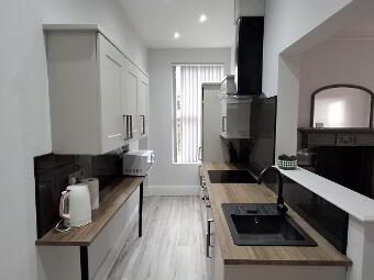 Apartment 2 12 Deramore Park, Belfast, BT9 5JT photo 2