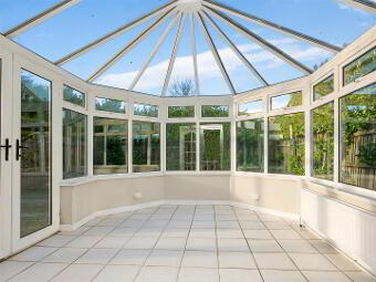 6 Thorndale Road North, Ballynahinch Road, Carryduff, Belfast, BT8 8HY photo 3