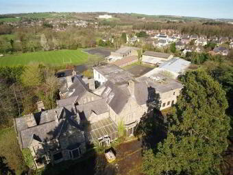 Former Cabin Hill School, 562 Upper Newtownards Road, Belfast, BT4 3LD photo 2