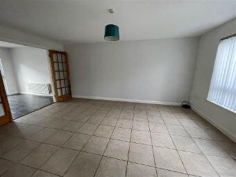 17 Heath Lodge Mews, Belfast, BT13 3WF photo 4