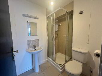 Apt 2 Pottinger's Quay, 25 Short Strand, Belfast, BT5 4AS photo 4