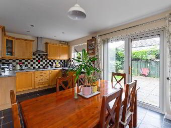 20 Castleview Cottage Gardens, Off Barnetts Road, Belfast, BT5 7FP photo 3